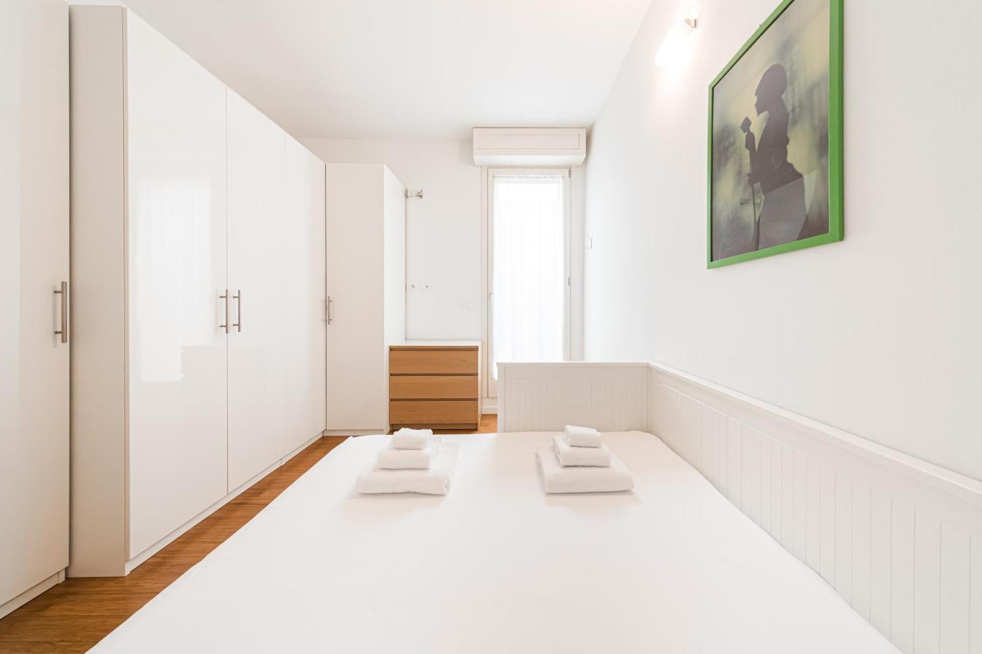 Nettuno Apartment - Private Garden In Bologna Center Luaran gambar