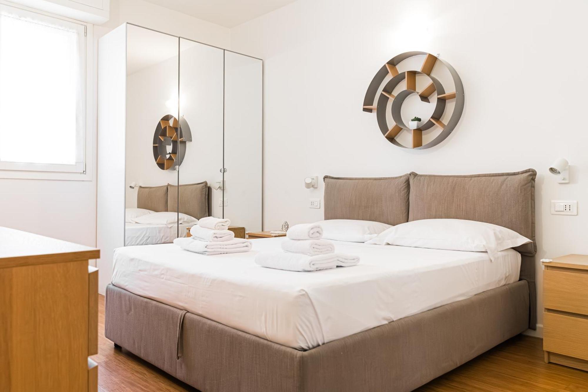 Nettuno Apartment - Private Garden In Bologna Center Luaran gambar
